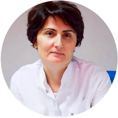Ophthalmologist Maya Saginashvili